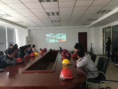 城市建設學院遠大班師生赴六安遠大裝配式構件工廠參觀實習